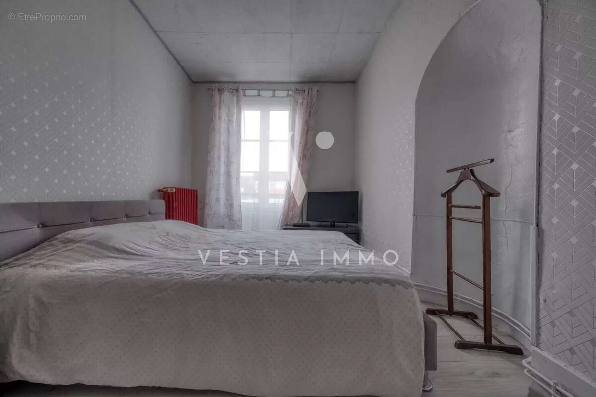RAMBOUILLET 18 MN.  Maison de ville ancienne 198 m² 5ch - photo 19