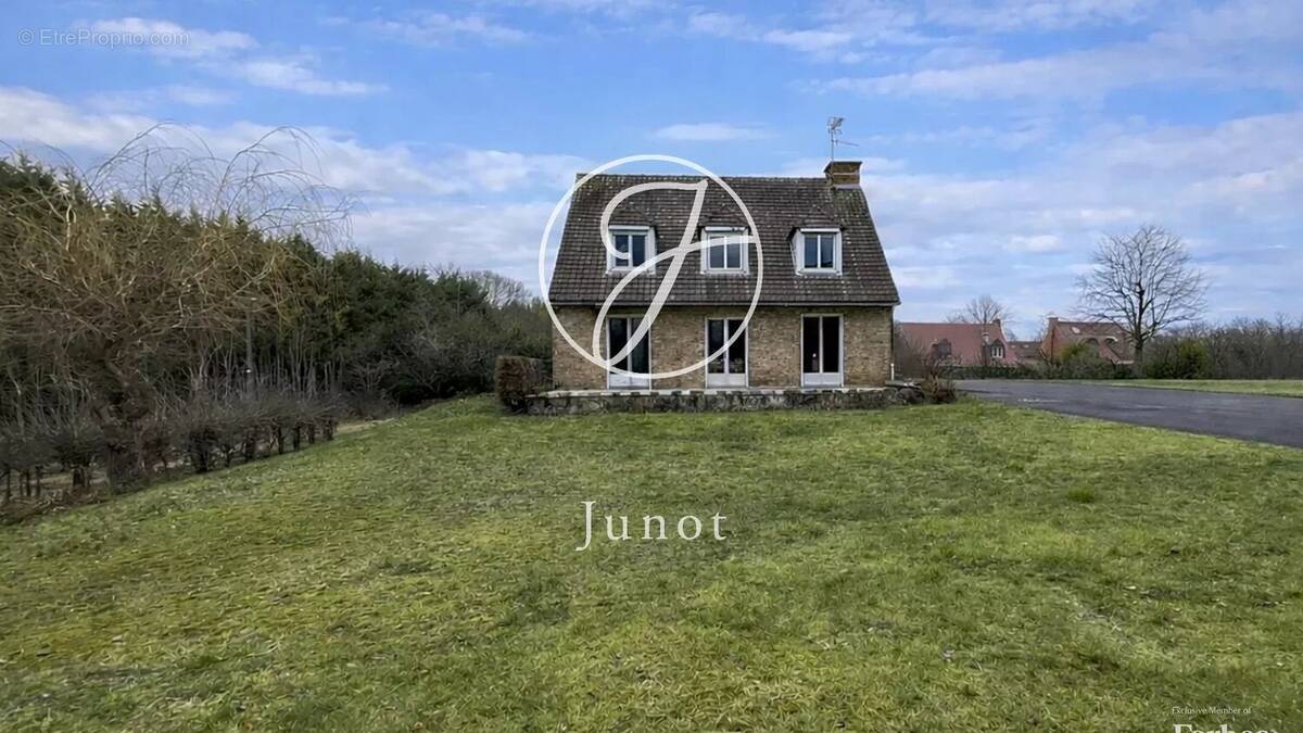 Maison à MARCQ-EN-BAROEUL