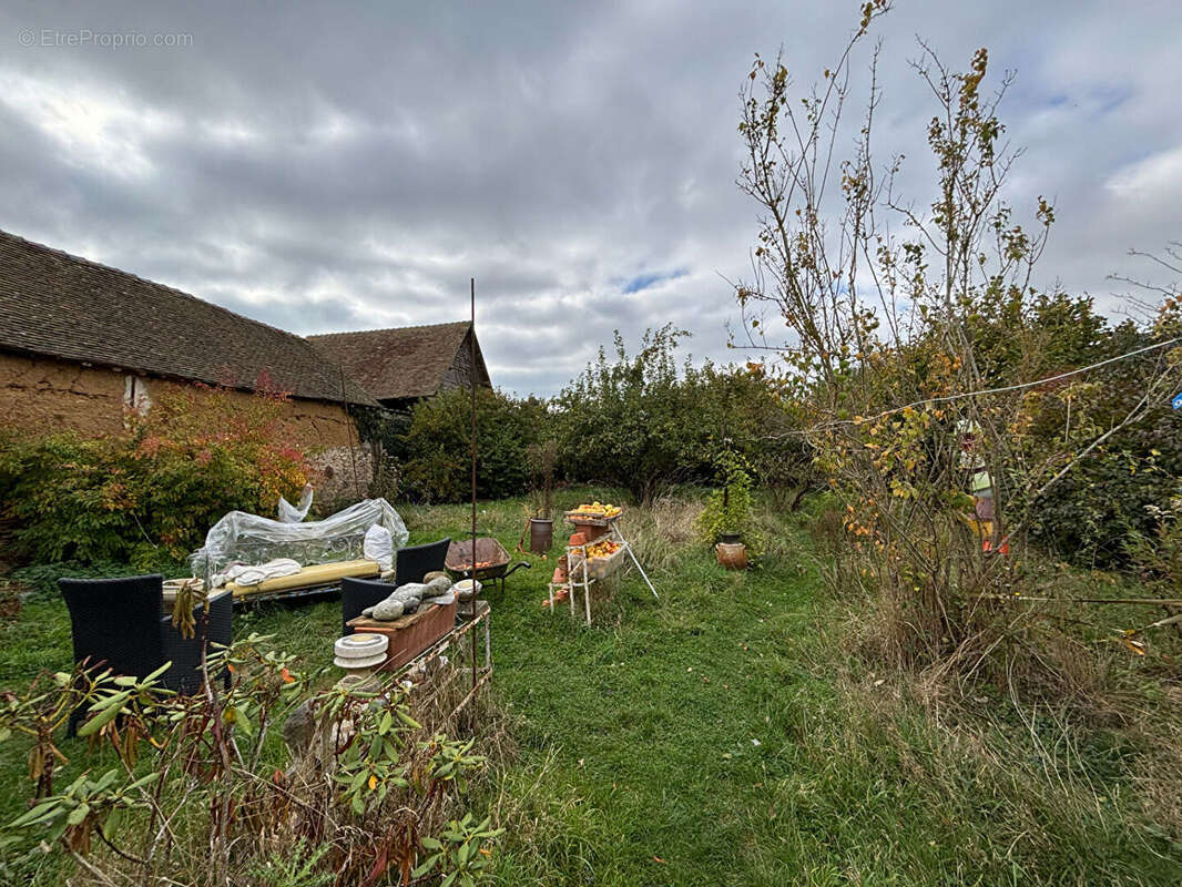 Maison à CHAUVINCOURT-PROVEMONT