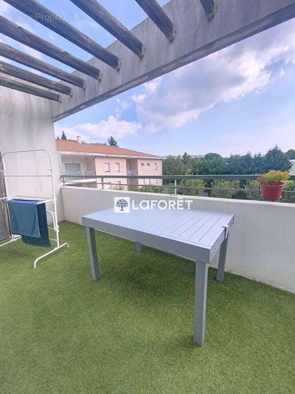 Appartement à SAINT-CHAMAS