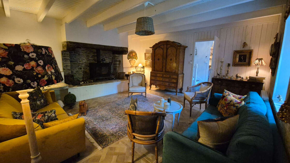 Maison à CLOHARS-CARNOET