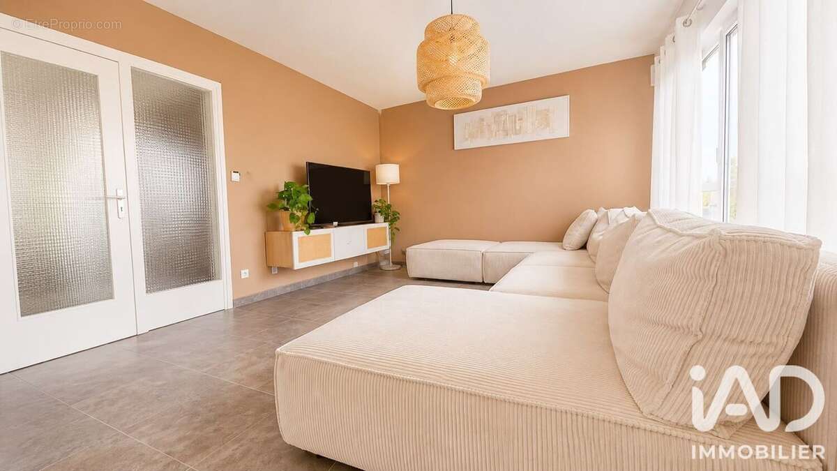 Appartement 71 m² à Metz  - photo 2