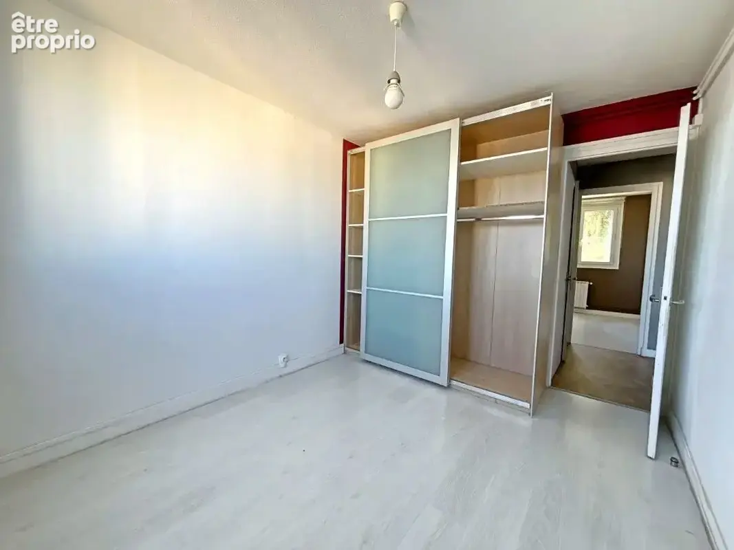Appartement 3 pièces 62m² Secteur Solaure Saint-Étienne - photo 4
