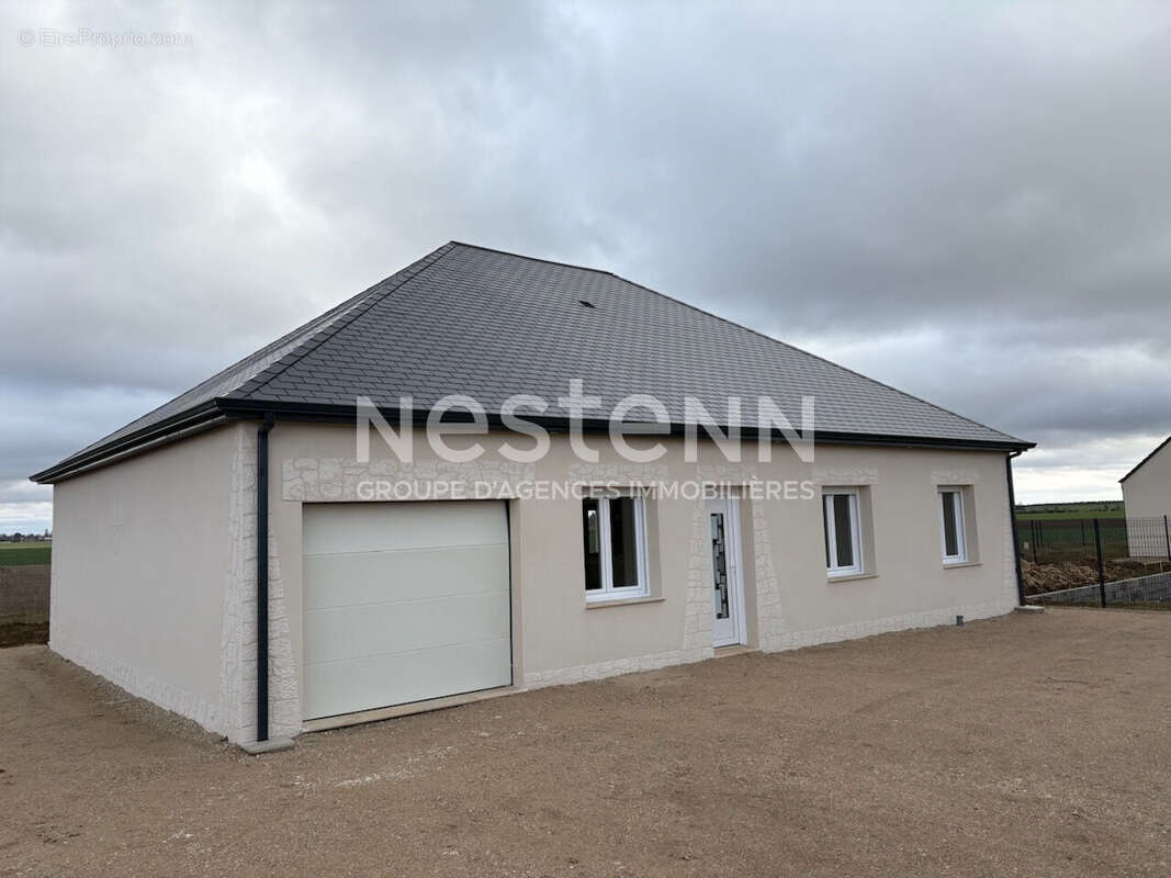 Maison à JOSNES