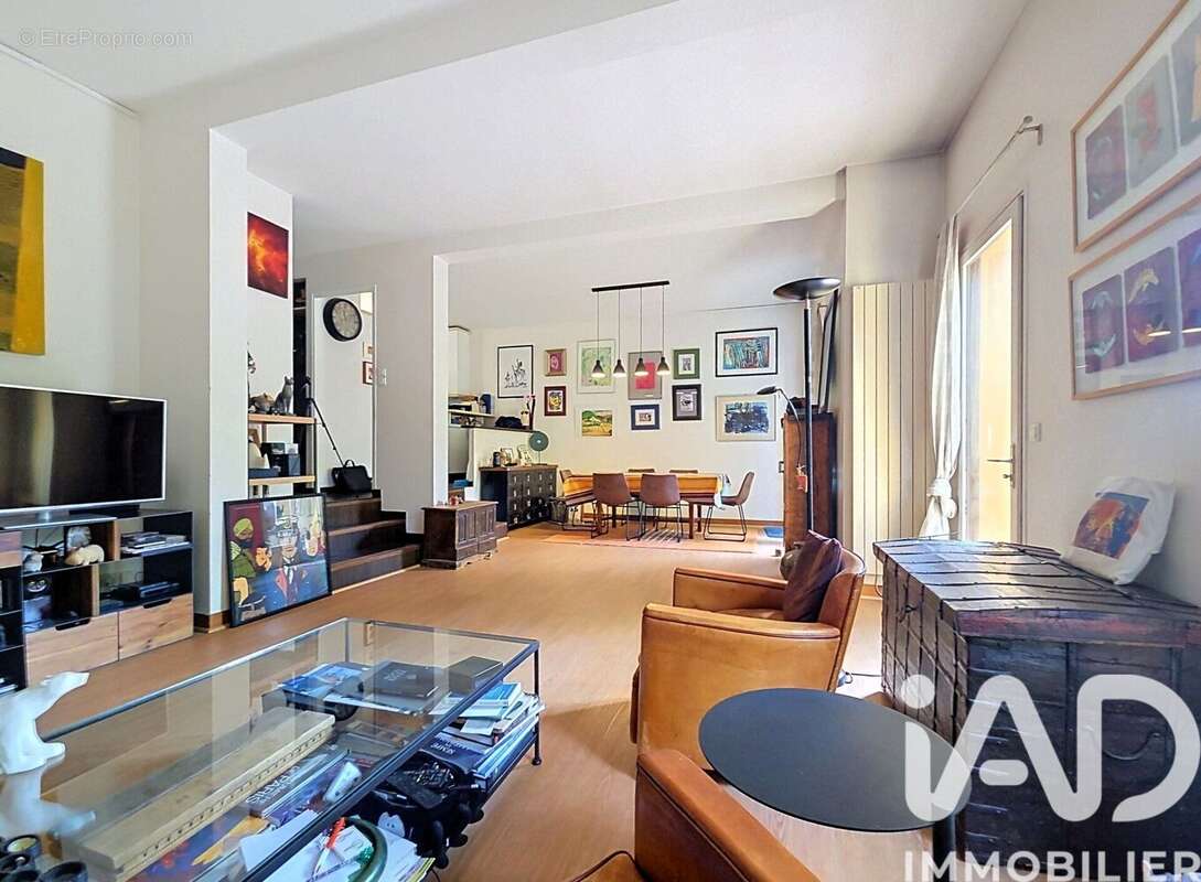 Photo 3 - Maison à SURESNES