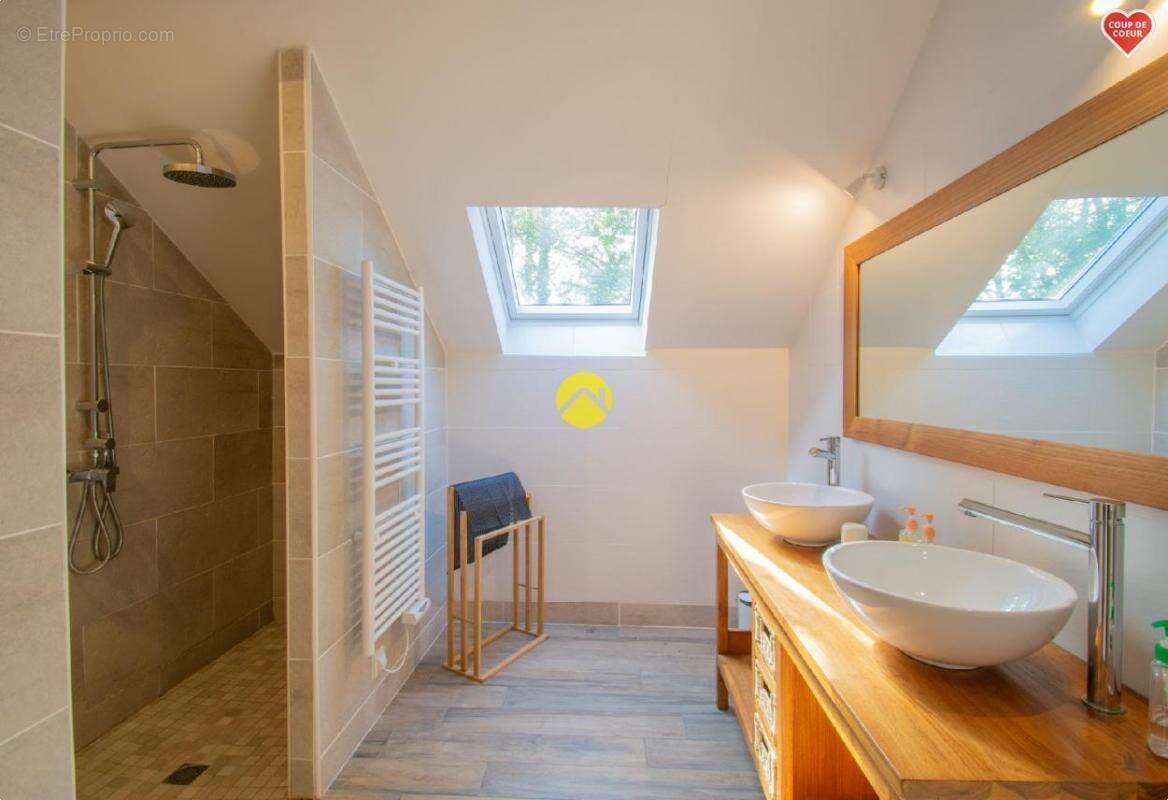 Maison à LE BUISSON-DE-CADOUIN