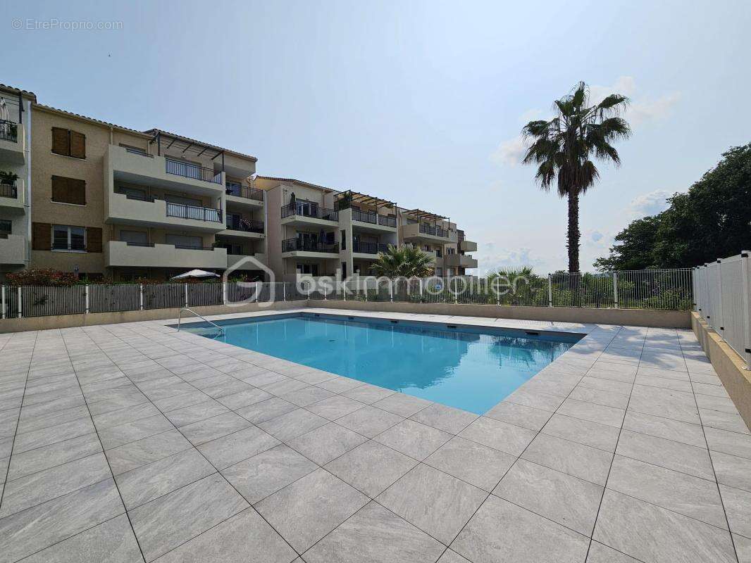 Appartement à LE MUY