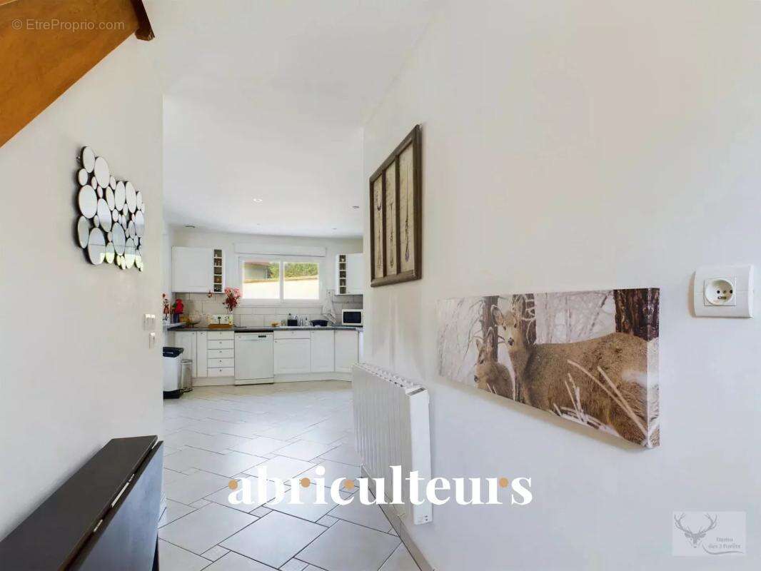 Maison à BETHISY-SAINT-MARTIN