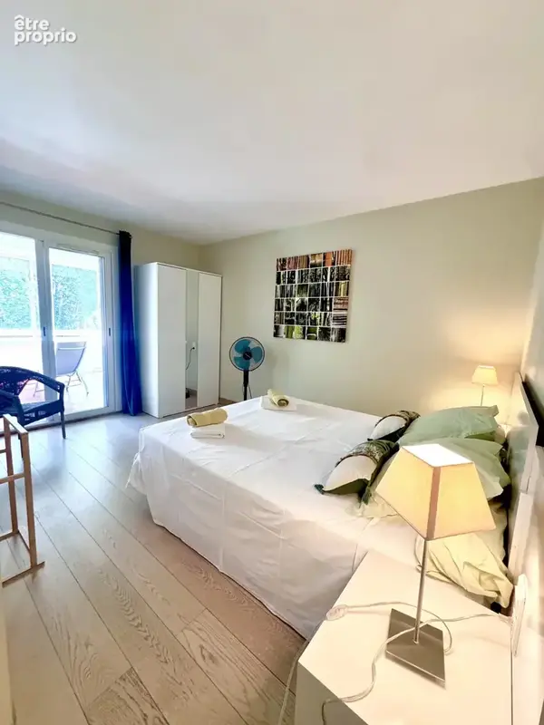 Appartement de standing avec trois chambres  et  grande terrasse couverte en centre ville de Carcassonne - photo 12
