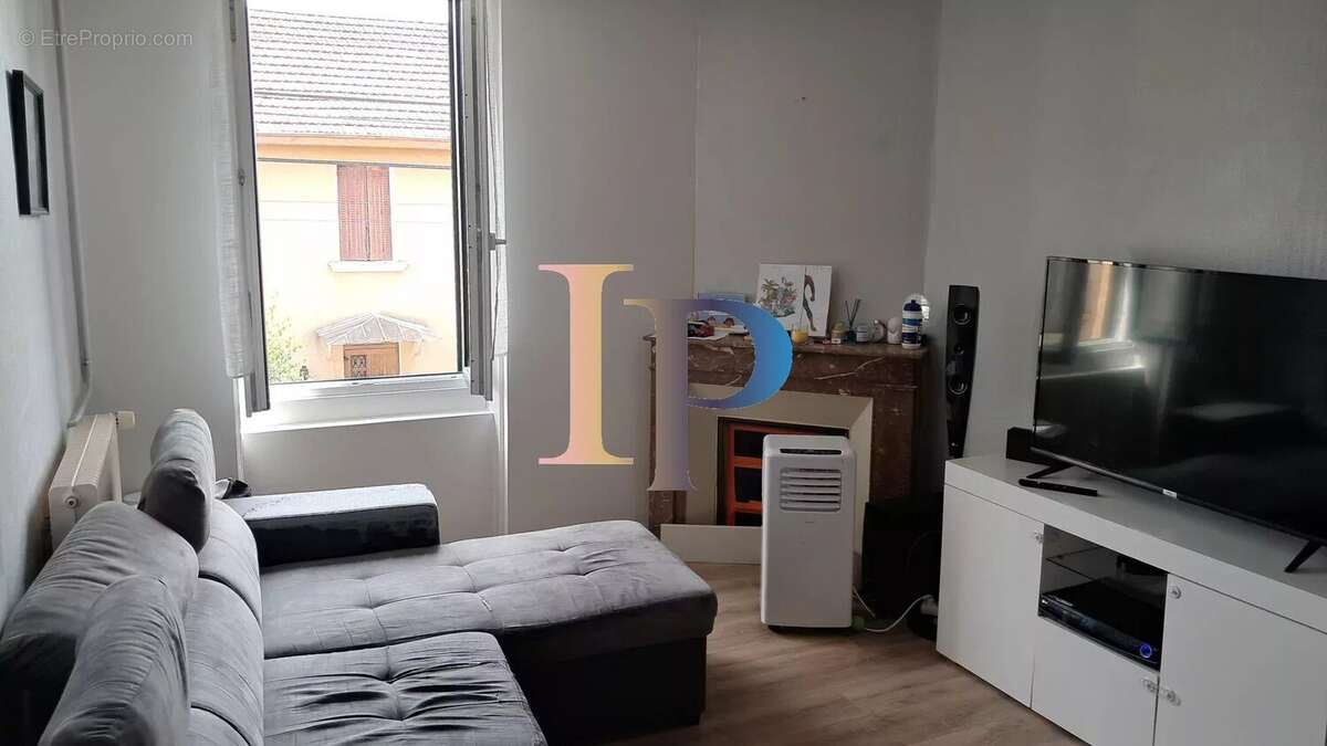 Appartement à PARAY-LE-MONIAL