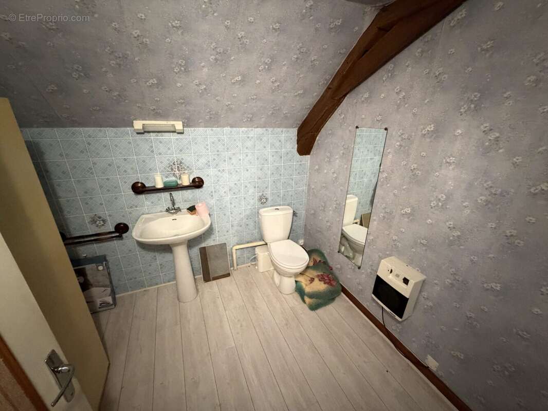 Maison 91 m² à Santranges  - photo 8
