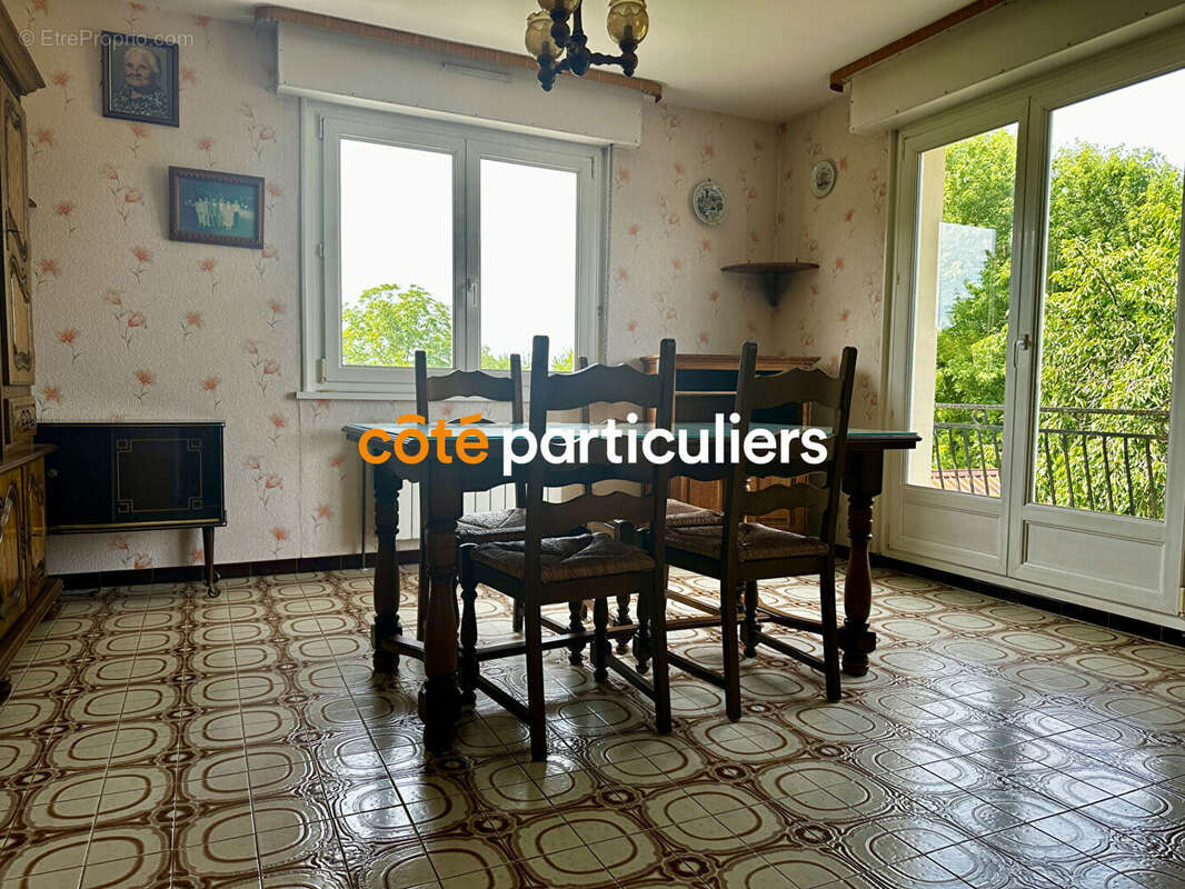 Maison à THAON-LES-VOSGES