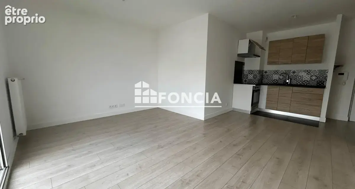 Appartement deux pieces dernier etage - photo 2