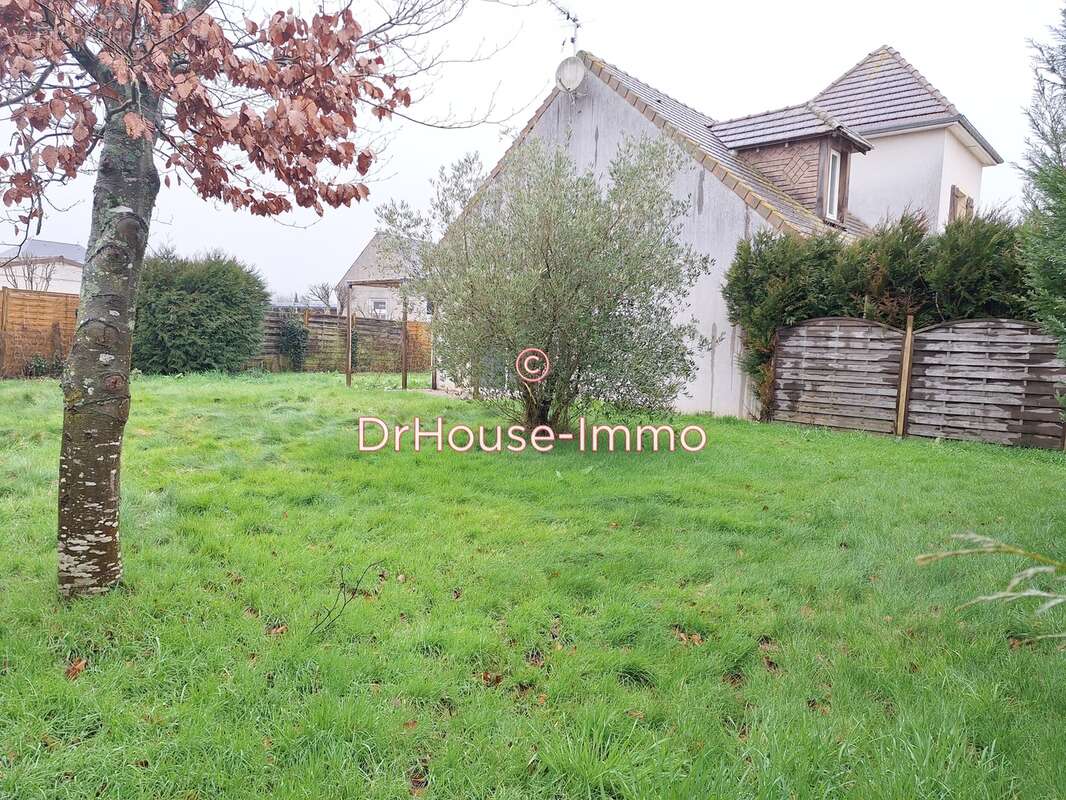 Maison à COURCEBOEUFS