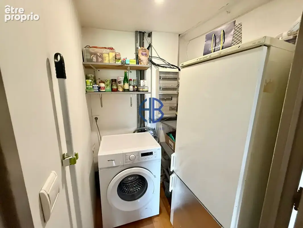 Appartement  pièce à vivre ouverte 2/3 chambres + 30 m2 de combles - photo 9