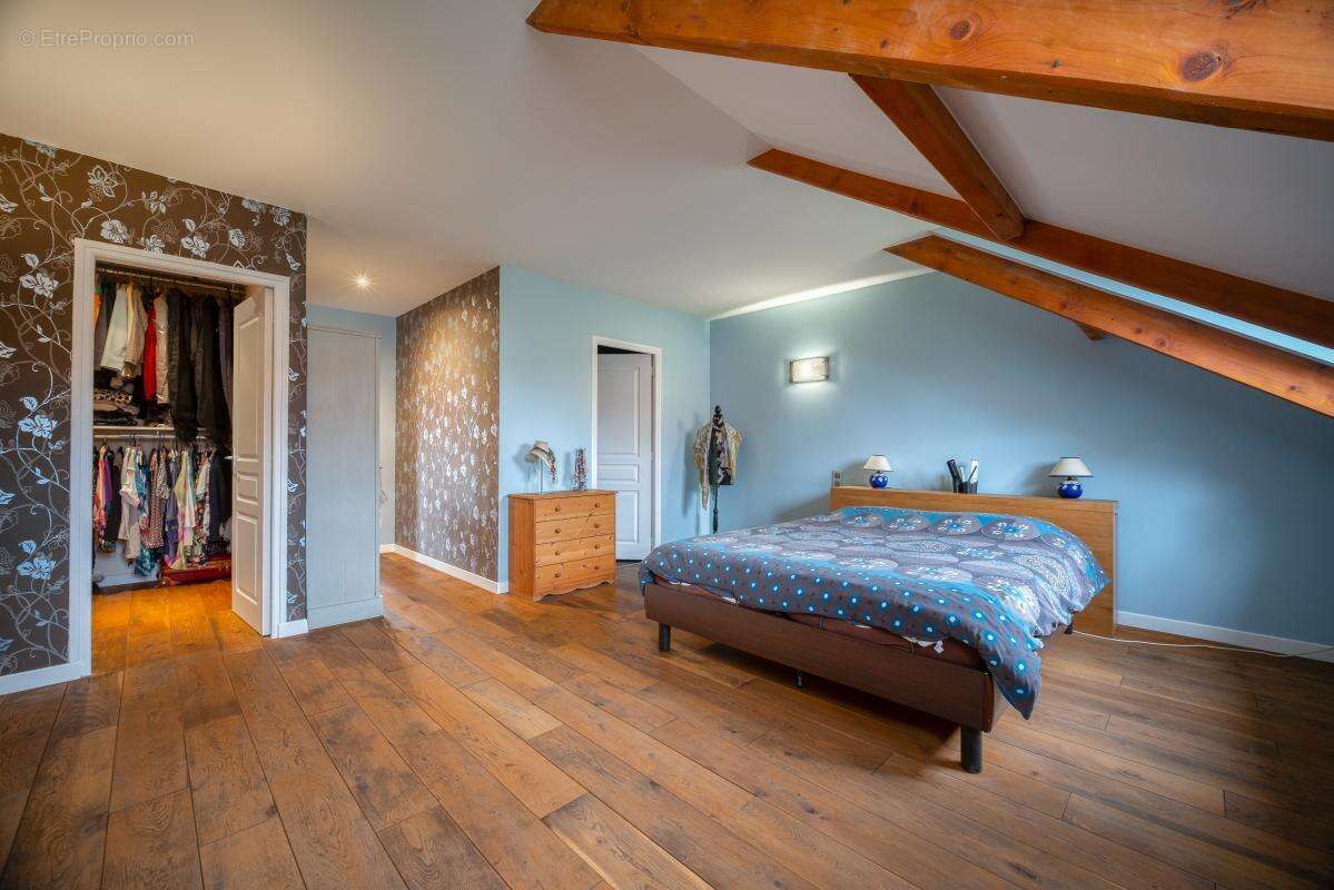 Appartement à CARRIERES-SUR-SEINE