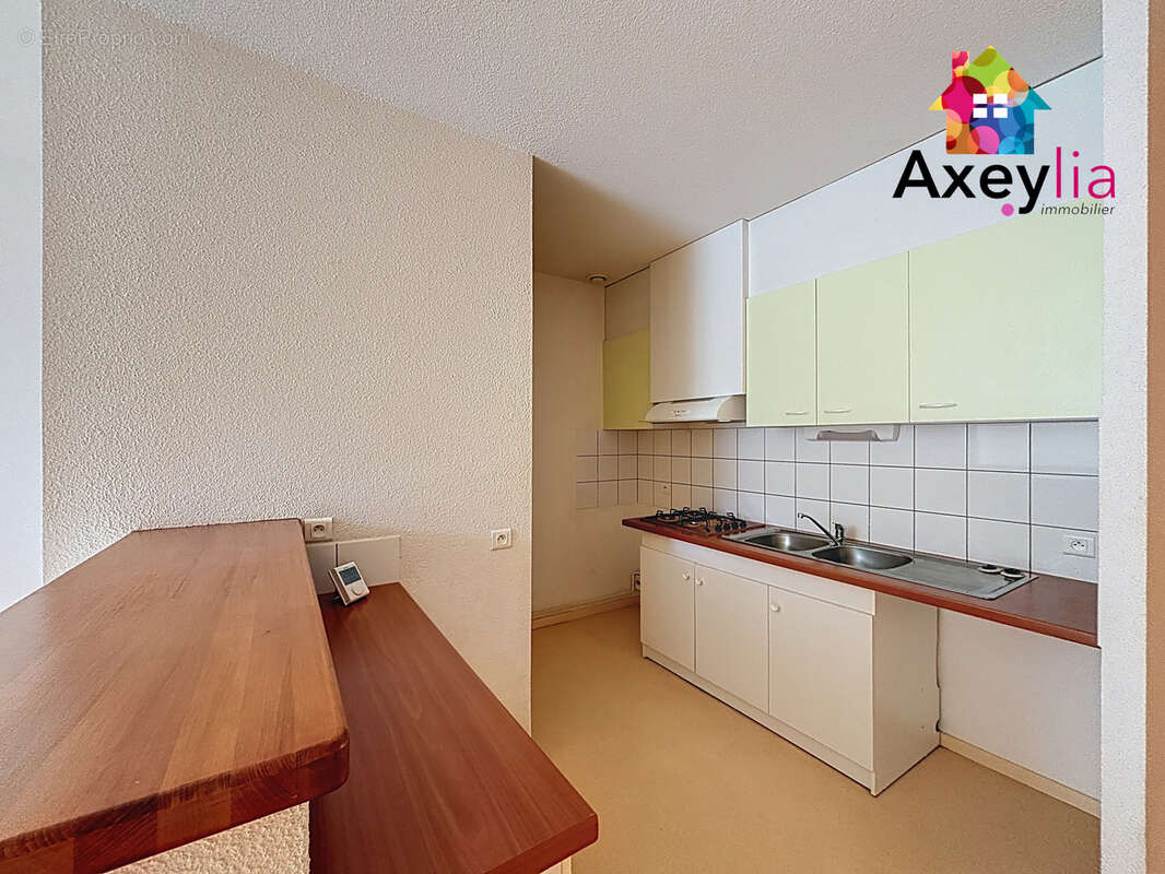 Appartement à LE COTEAU