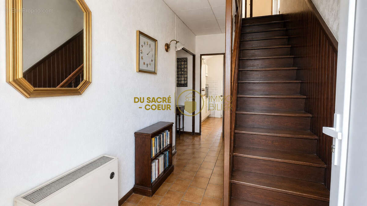 Maison 96 m² à Saint-Esteve  - photo 6