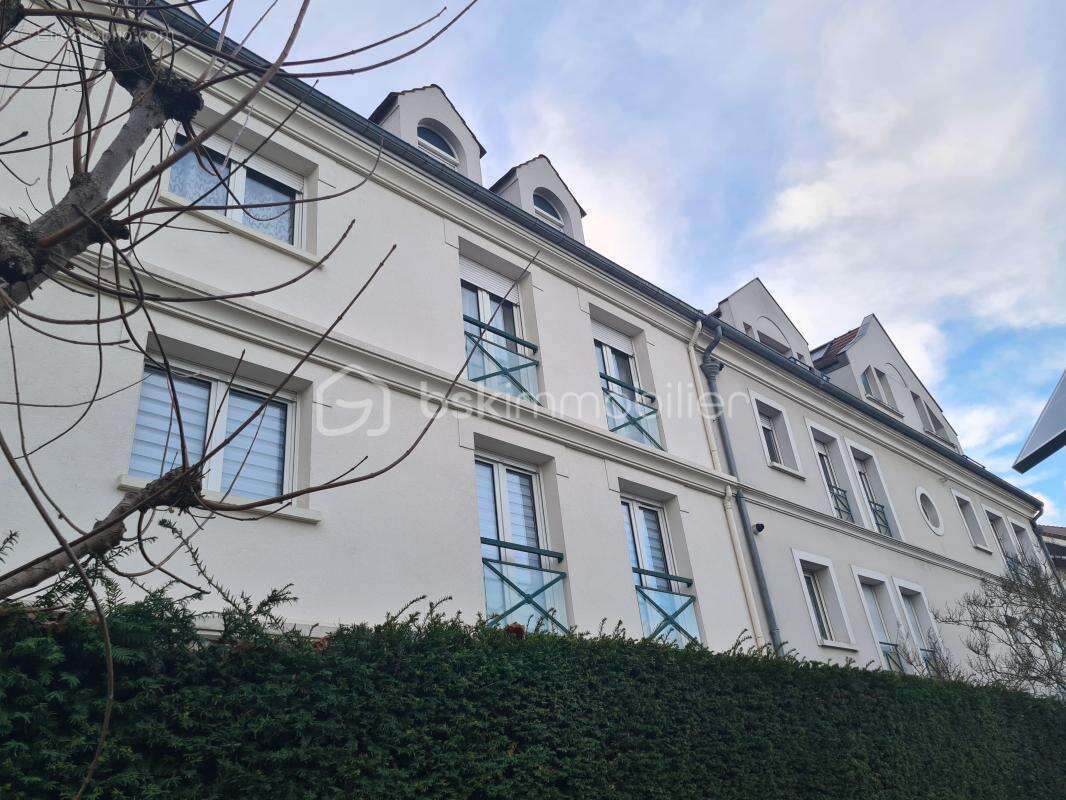 Appartement à EPINAY-SUR-ORGE