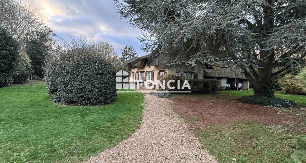 Maison à LE VAL-DAVID