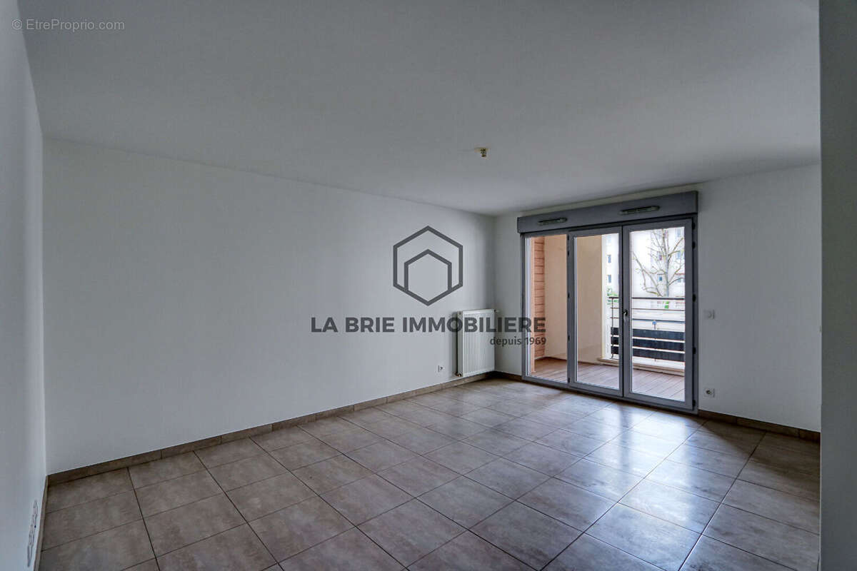 Appartement à JUVISY-SUR-ORGE