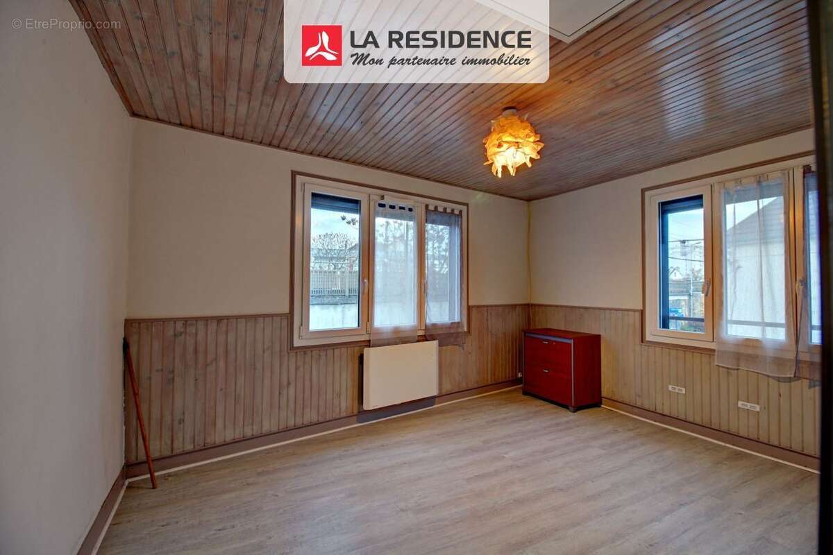 Maison à LES MUREAUX