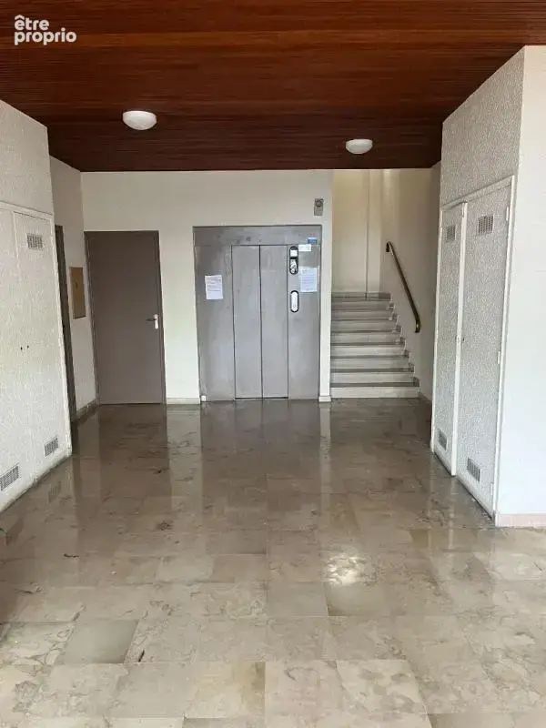 Sète centre ville, dans quartier prisé face à la mer ! - photo 16