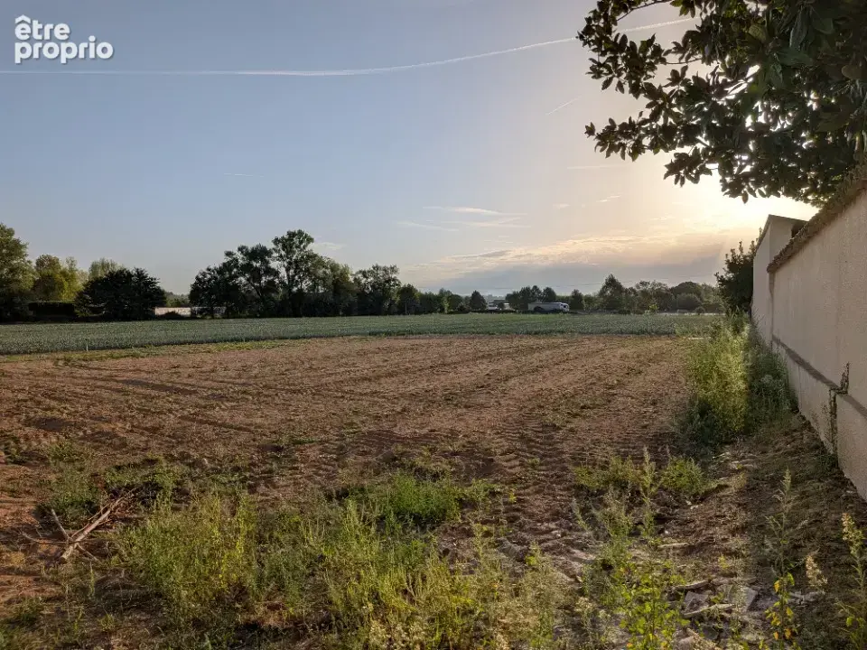 Photo Terrain à Saint-Georges-De-Reneins au prix de 100 000€