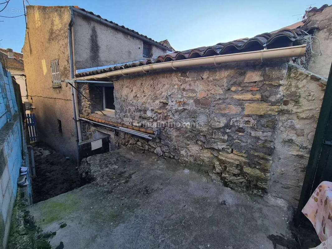 Appartement à GONFARON