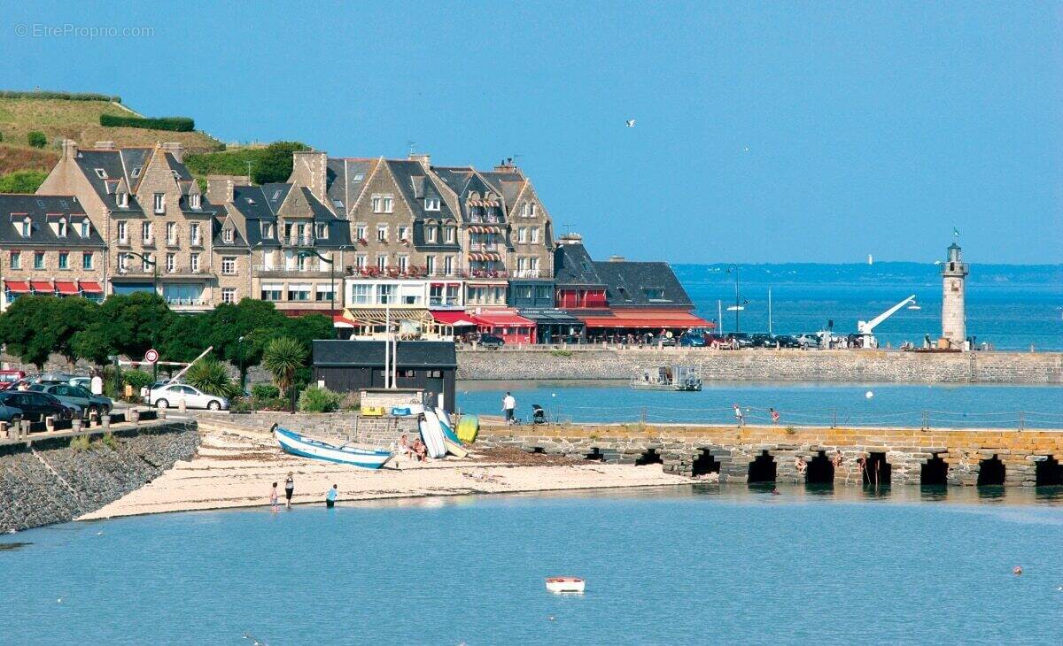 Terrain à CANCALE