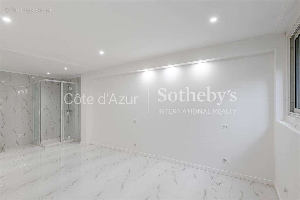 Appartement à LA TURBIE