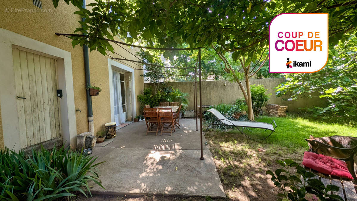 MONTELIMAR - Quartier St James - Maison ancienne (1880) avec jardin de 550 m2 et piscine - photo 5