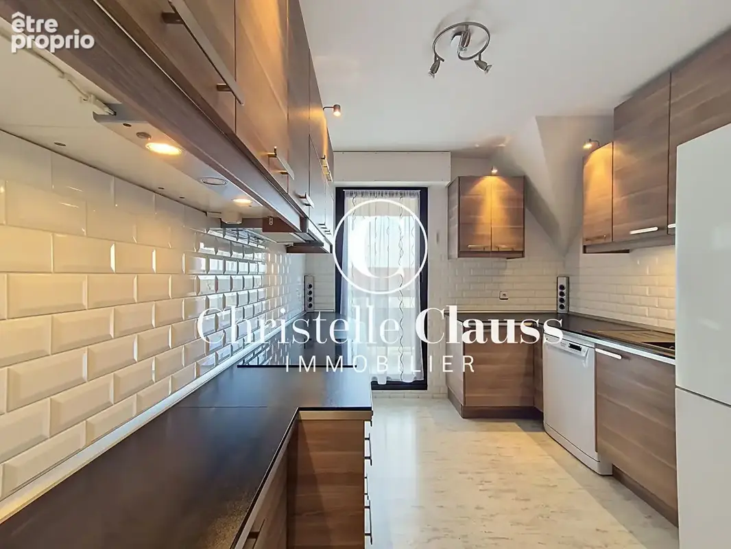 Souffelweyersheim - secteur 7 arpents - f3 69 m²  - 3 balcons - garage - cave - photo 4