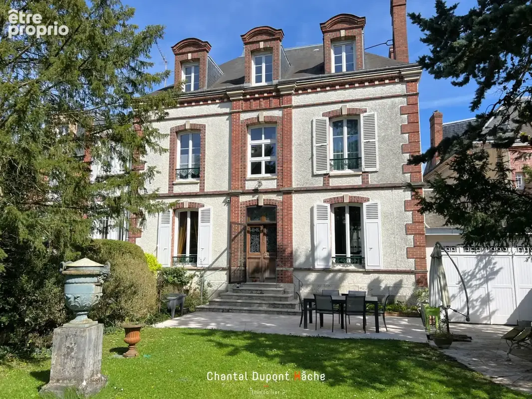 CHARTRES MAUNOURY - Propriété début XXème sur parc arboré de plus de 2300m2. - photo 16