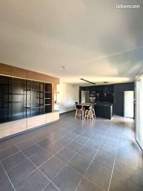 Séjour - Appartement à CASTELNAU-LE-LEZ