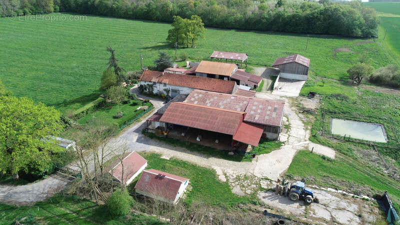 Maison à ESSOMES-SUR-MARNE