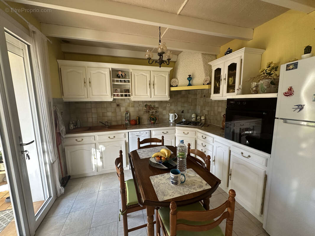 Maison à LA ROCHE-CHALAIS