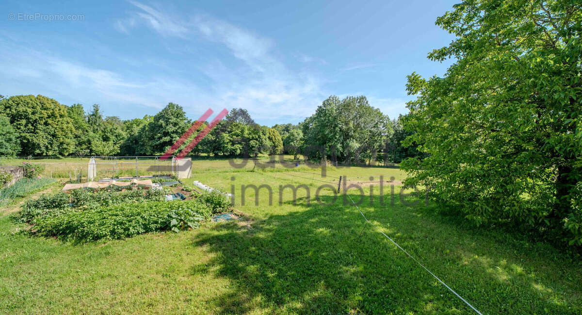 Maison à LONS-LE-SAUNIER