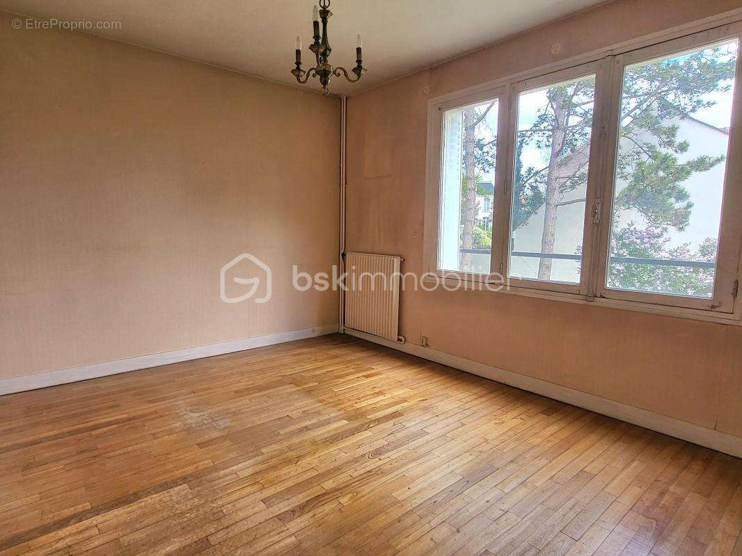 Appartement à LE RAINCY