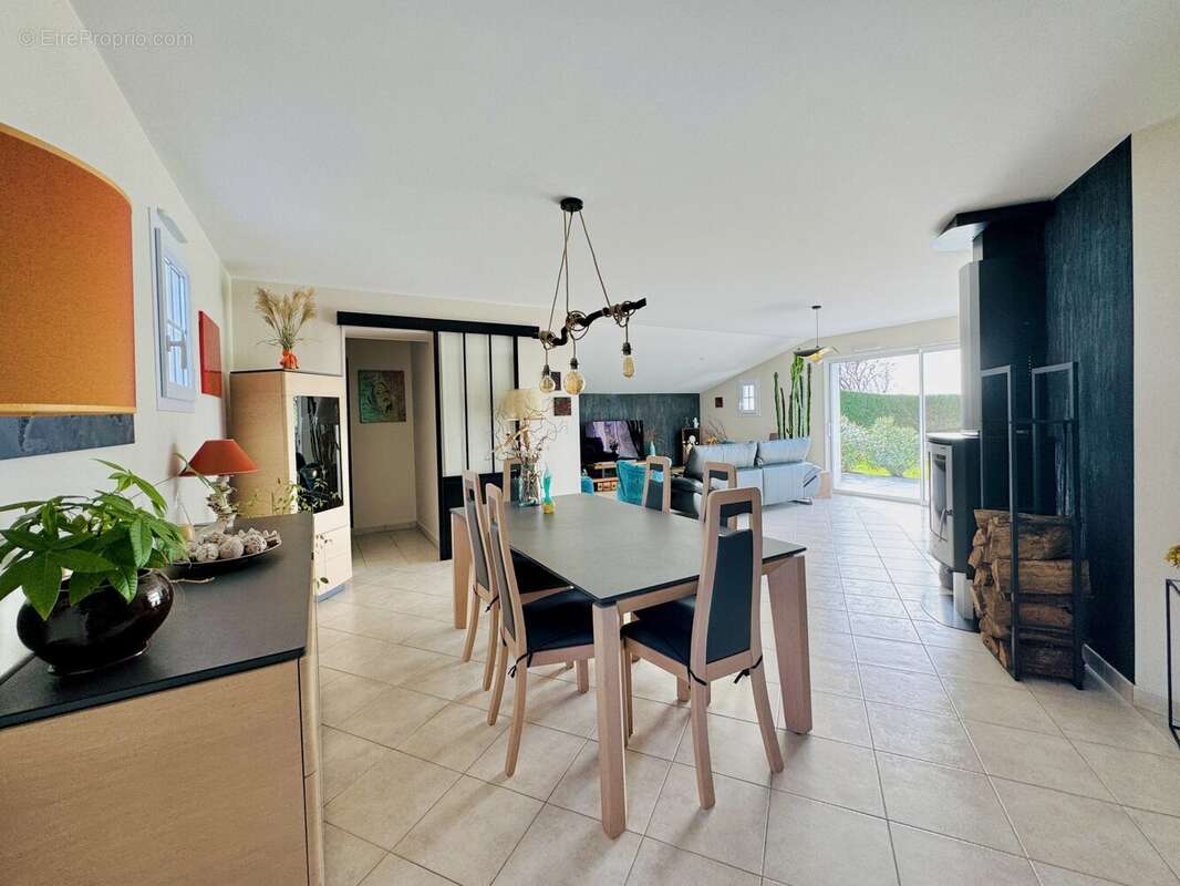 Salle à manger - Maison à GRAND'LANDES