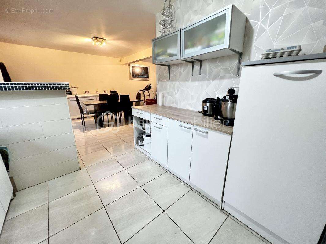 Maison familiale sur Coulommiers même : De très beau volumes Un bien rare sur ce prix là avec Beaucoup de potentiel !! - photo 7