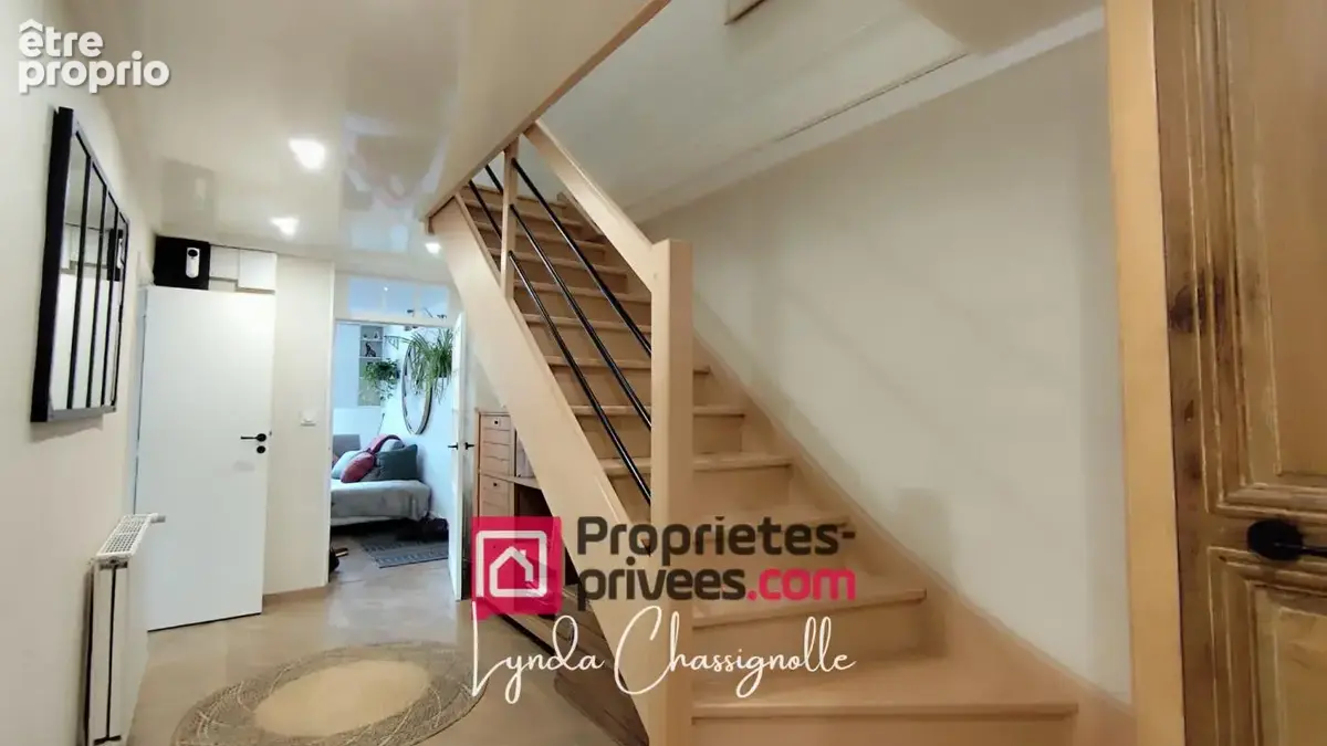 Maison à Vougy - Belle maison rénovée avec le charme de l'ancien - 185 m² - 5 chambres - photo 8