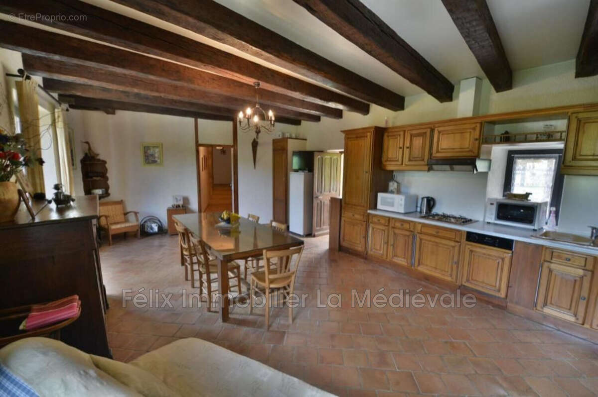 Maison à SARLAT-LA-CANEDA