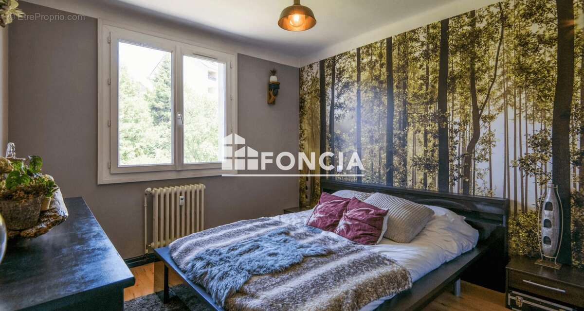 Rodez – T4 de 85 m² au dernier étage avec une vue exceptionnelle avec cave et garage - photo 4