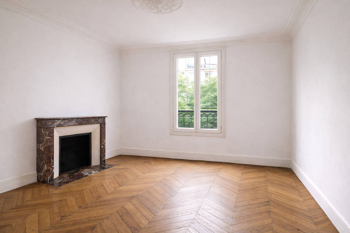 Appartement à SURESNES