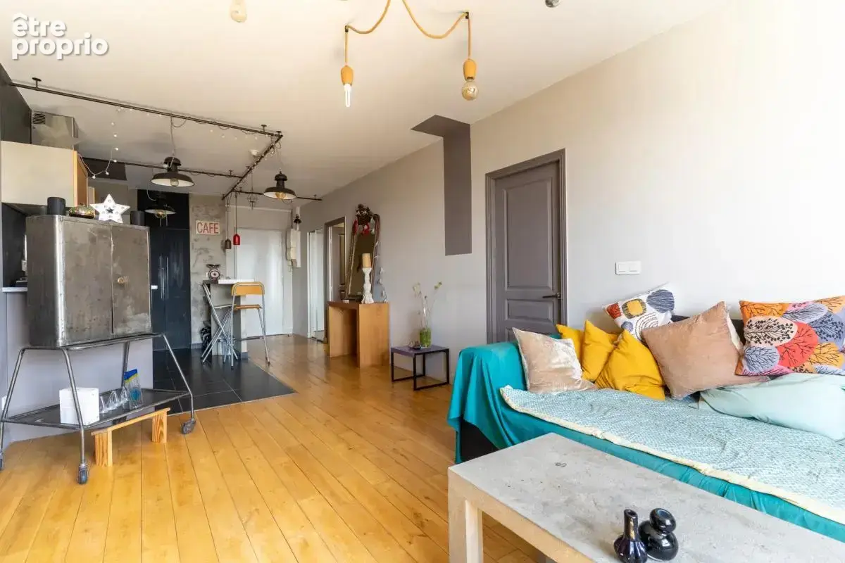 Appartement 2 pièces de 50 m² situé à Paris - photo 2
