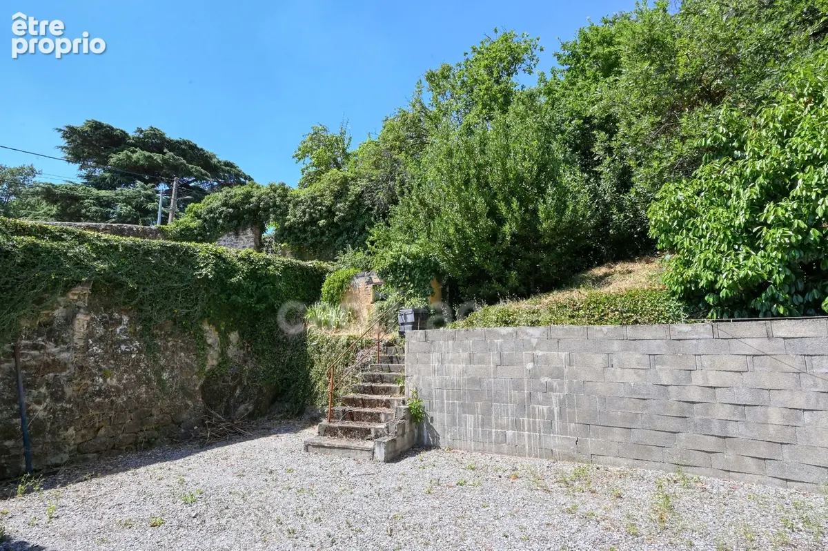 Maison en limite de campagne - 6 Pièces - Hauteurs de Givors - Divisée en 2 appartements - Potentiel locatif - photo 21