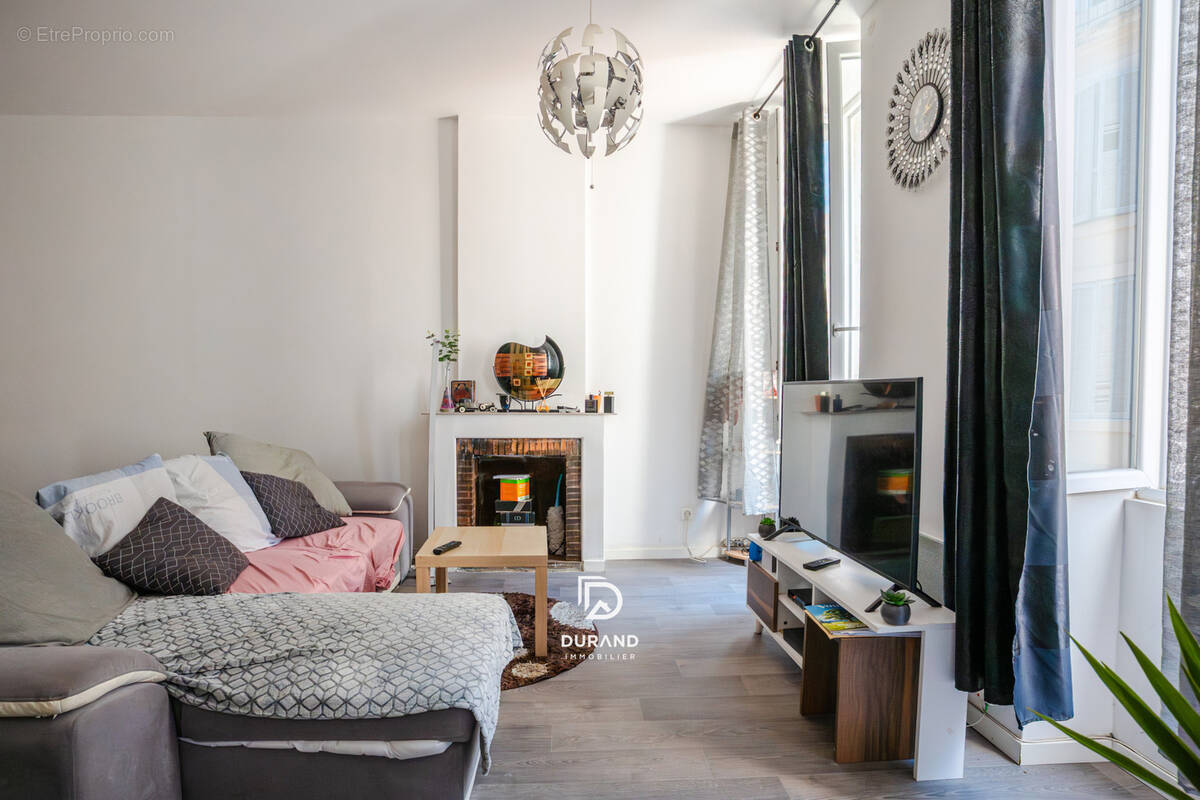 Appartement à MARSEILLE-3E