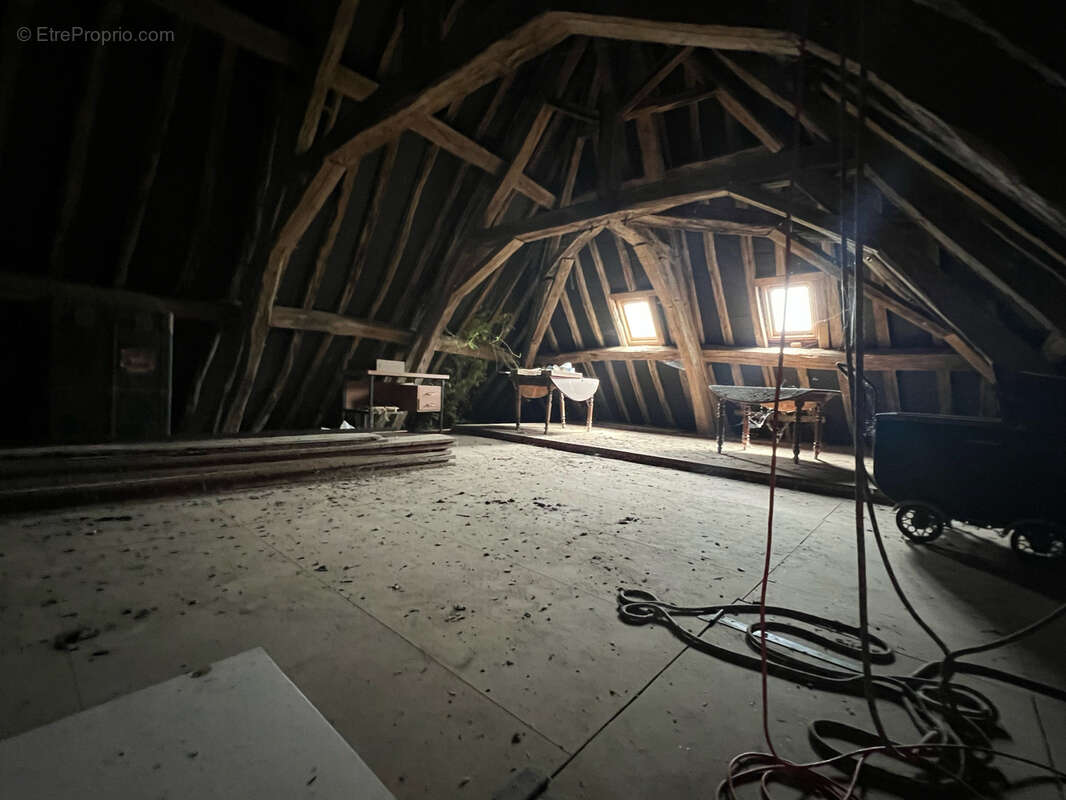 Maison à FRANGY-EN-BRESSE