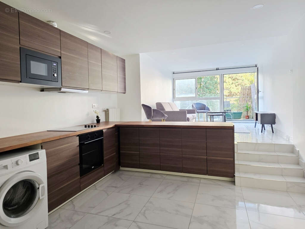 Appartement à PARIS-19E